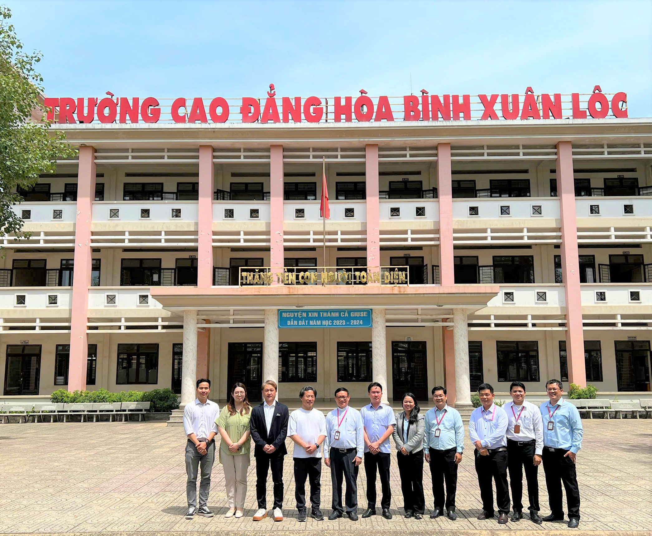 Trang chủ 11 z6338983853842 290f2324a8da1f4635ffec8711bd0851